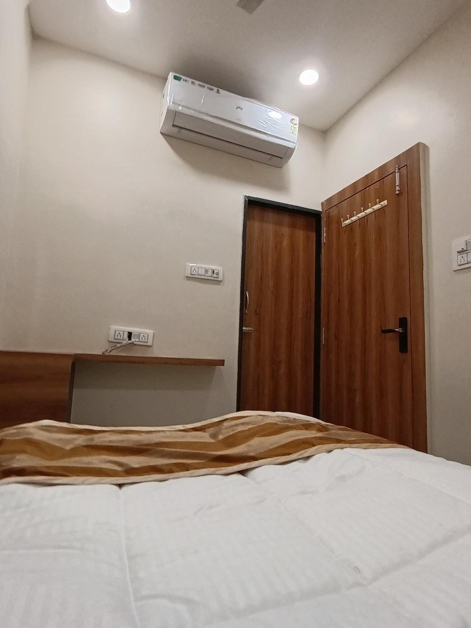 Shree Shyamraj Hotel Ujjain Εξωτερικό φωτογραφία