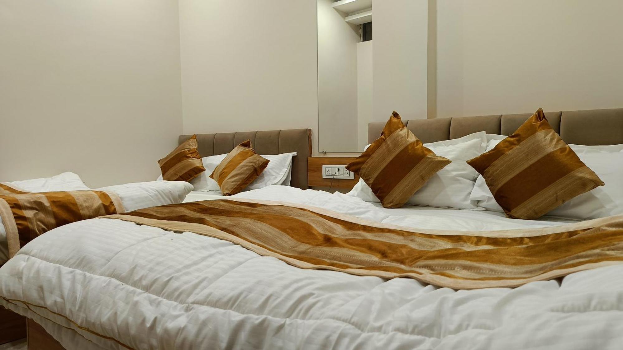 Shree Shyamraj Hotel Ujjain Εξωτερικό φωτογραφία