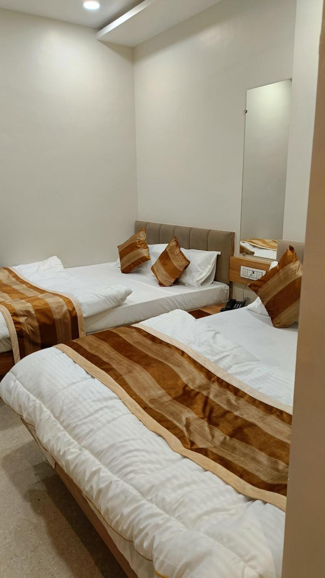 Shree Shyamraj Hotel Ujjain Εξωτερικό φωτογραφία